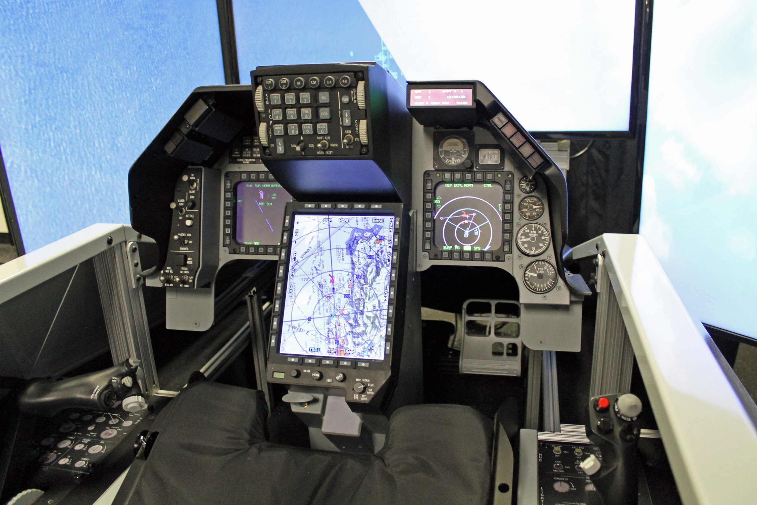 f16c cockpit